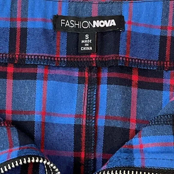 Fashion Nova Blue & Red Plaid Mini Skirt — Size S - Picture 4 of 4